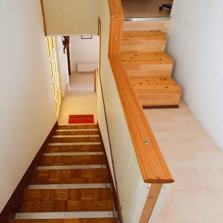 2 Bedroom Gorgeous In דירה *