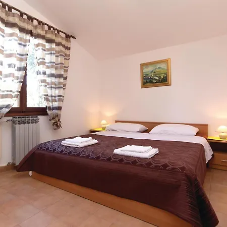 2 Bedroom Gorgeous In