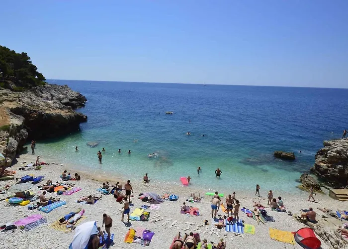 2 Bedroom Amazing In Pula