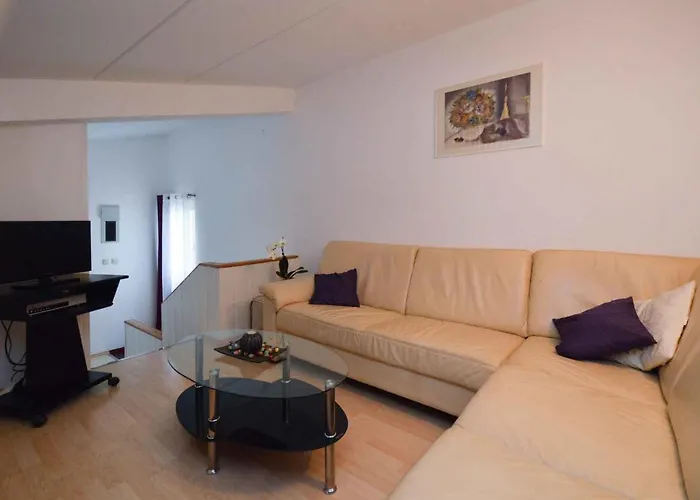 2 Bedroom Amazing In 풀라