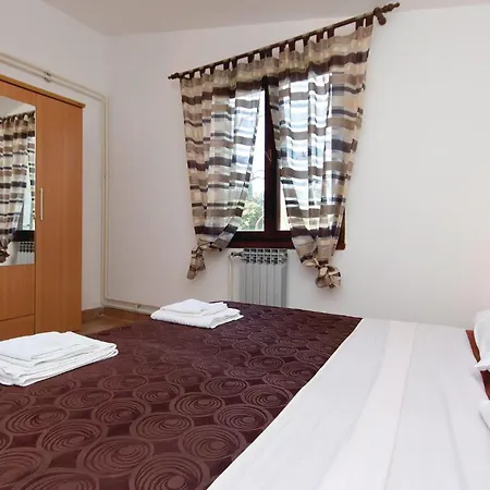 Lejlighed 2 Bedroom Amazing In Pula