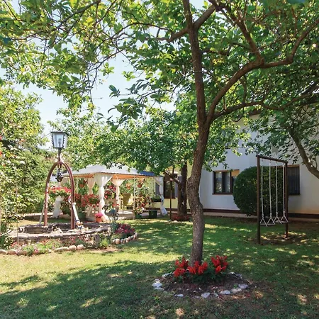 Apartment 2 Bedroom Amazing In
