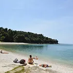 2 Bedroom Amazing In Póla