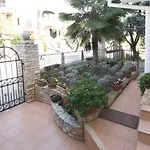 2 Bedroom Amazing In Póla